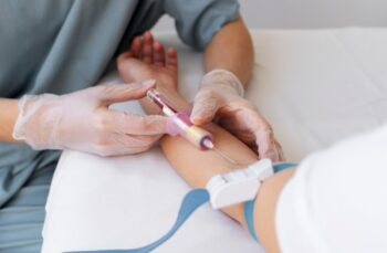 Консультация генетика с анализом показаний и необходимых тестов до беременности в Израильском медицинском центре в Ташкенте